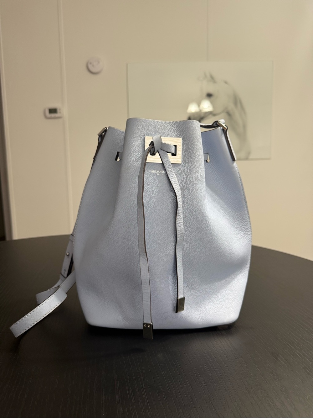 $895.00 VGUC Michael Kors Couture Miranda Collection Leather Bucket bag